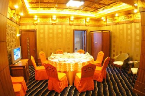 Holiday City Hotel Liyang Restoran fotoğraf